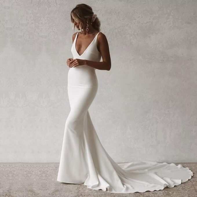Beyonddress Damen Satin Brautkleider für Braut Lang Meerjungfrau Hochzeitskleider Elegant V-Ausschnitt Brautkleider – Bild 2