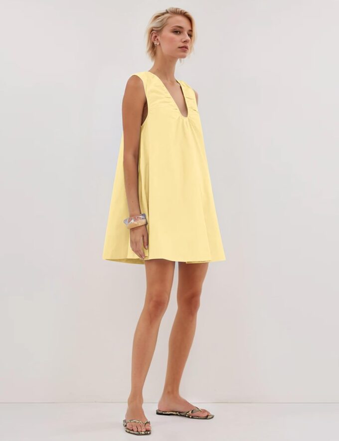 MISSACTIVER Women's Sleeveless Babydoll Tank Mini Dress Scoop Neck Ruched Short Dress with Side Pockets Summer Party Dresses Yellow – Bild 5