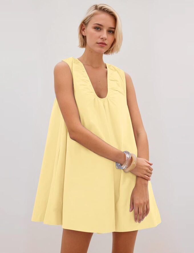 MISSACTIVER Women's Sleeveless Babydoll Tank Mini Dress Scoop Neck Ruched Short Dress with Side Pockets Summer Party Dresses Yellow – Bild 2