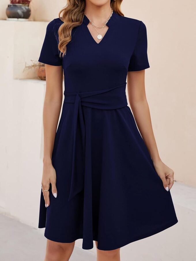 Mokayee Damen-Sommerkleid, kurzärmelig, V-Ausschnitt, A-Linie, Business, Freizeit, Hochzeit, Gast, Arbeit, mit Taschen – Bild 3