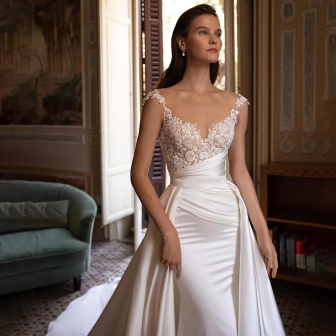 Frauen Spaghettiträger Satin Meerjungfrau Brautkleider Spitze Applique mit Abnehmbarem Zug Brautkleider, APZKNHDA, Elfenbeinfarben, 36 – Bild 4