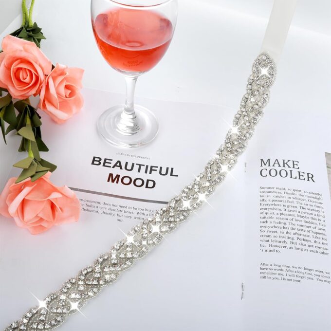 Amaxiu Damen Kristall Hochzeit Gürtel,Braut Strass Hochzeitsgürtel Kristallgürtel Glitzerndes Band leichter Damengürtel für Kleid, Abendkleid Brautkleid glänzender Party Taillengürtel(weiß) – Bild 5