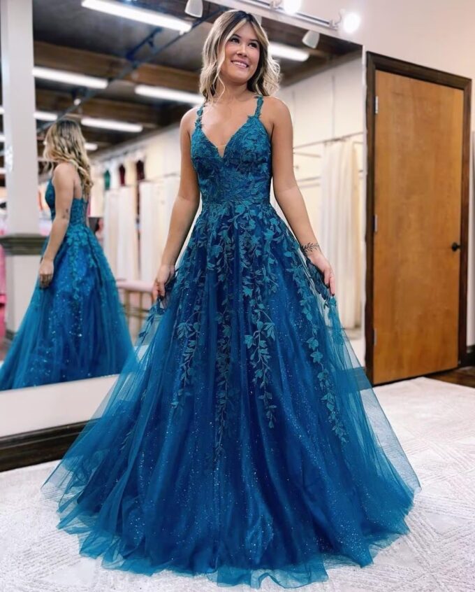 Frauen Spitze Applikation Abschlussball Kleider Langer Tüll Brautjungfernkleid A Linie V-Ausschnitt Formale Partyballkleider mit Schlitz – Bild 3