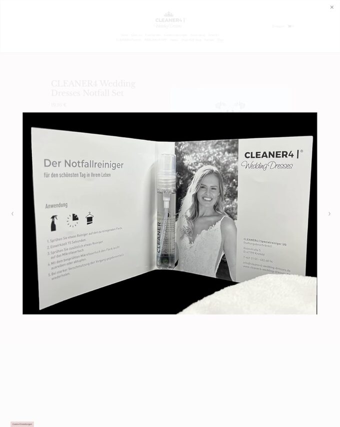 CLEANER4 Wedding Dresses das Notfallreiniger- Set für Ihr Brautkleid. Das Set besteht aus einer Sprühflache 20 ml CLEANER4 | und einem high twistet Mikrofasertuche weiß 30 × 30 cm. – Bild 3