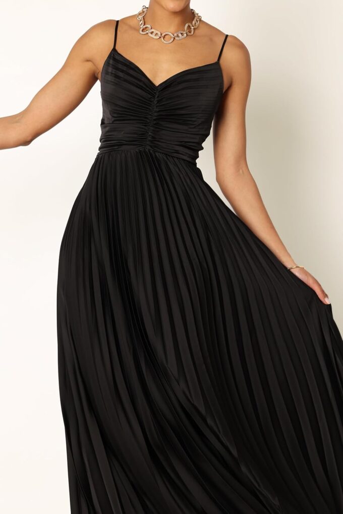Petal & Pup Women's Naira Pleated Maxi Dress – Bild 5