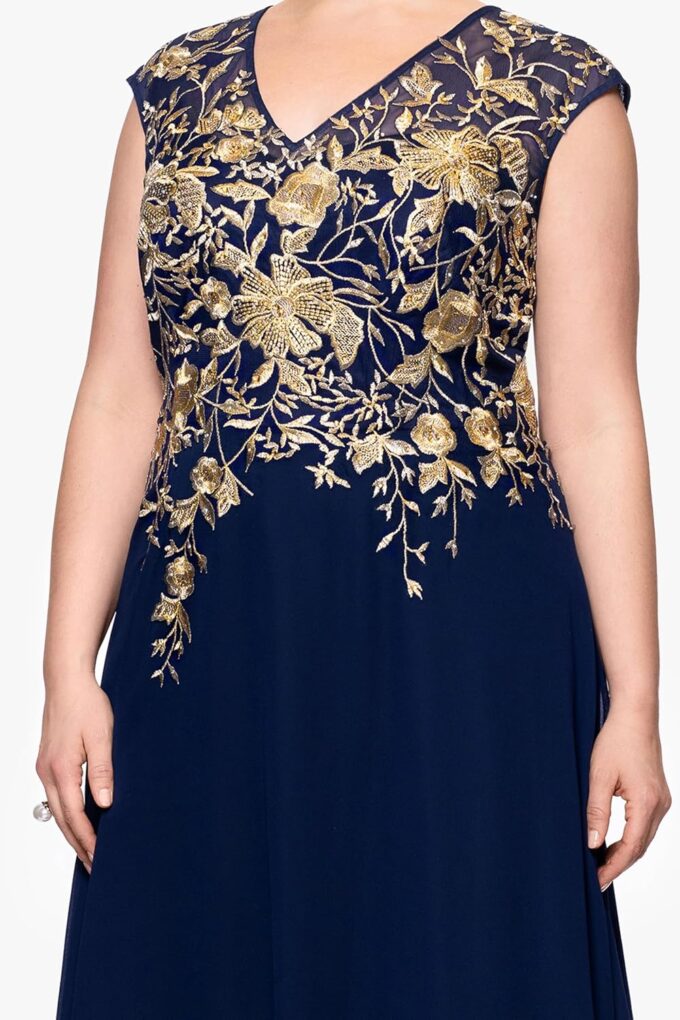 Betsy & Adam Women's Floor-Length Chiffon Gown, Short Sleeve, Embroidered, with A-line Silhouette – Bild 4