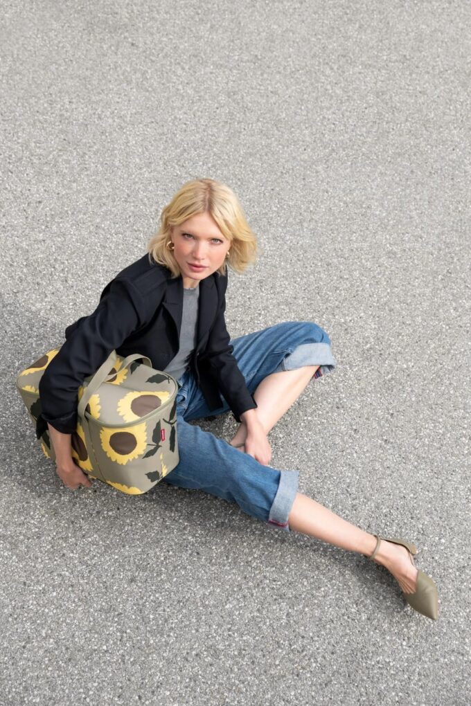 reisenthel coolerbag - Kühltasche aus hochwertigem Polyestergewebe – Ideal für das Picknick, den Einkauf und unterwegs – Bild 7