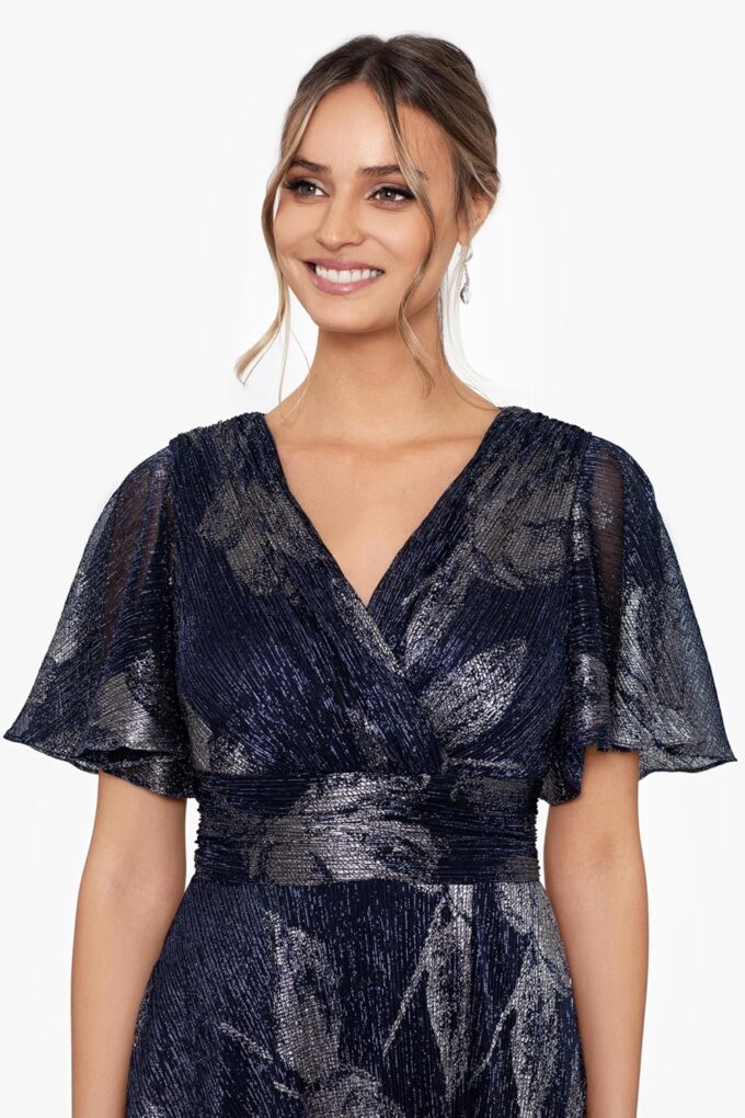 Betsy & Adam Women's V Neck Flutter Sleeve Metallic Print Flowy Dress – Bild 4