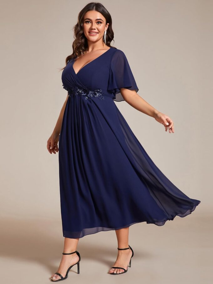 Ever-Pretty Women's V Neck Pleated Chiffon Applique Ruffles Sleeves Maxi Plus Size Formal Wedding Guest Dresses – Bild 3