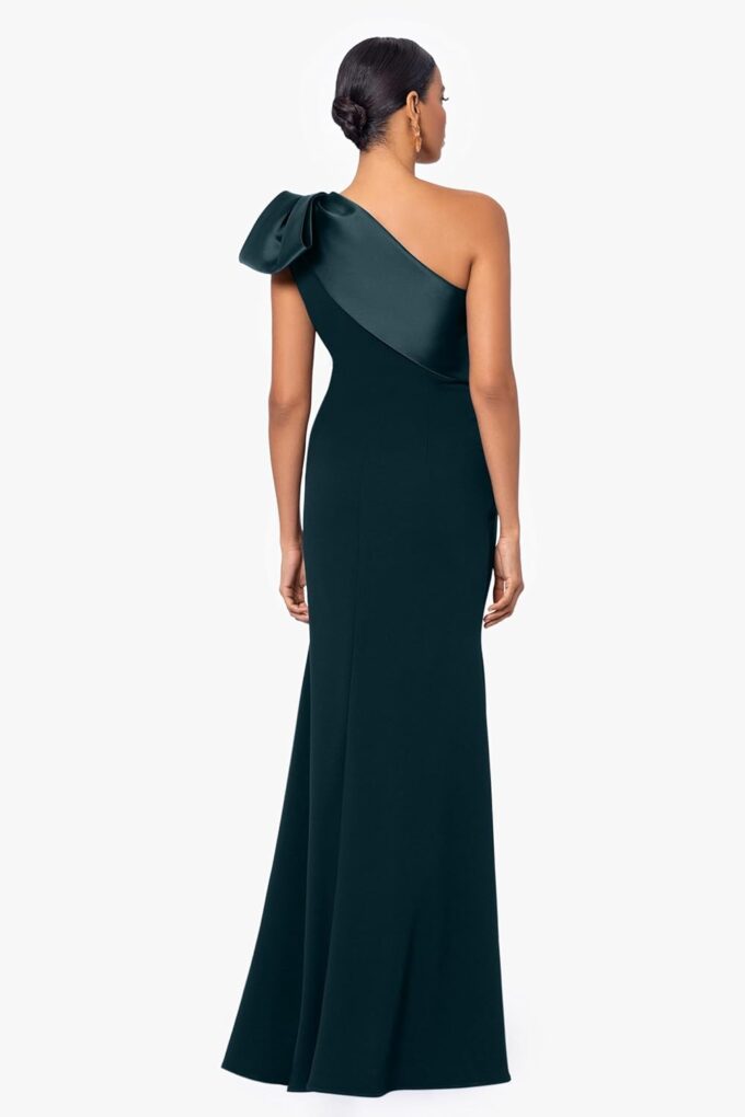 Betsy & Adam Women's Floor-Length, One-Shoulder, with Statement Bow Detail and Fitted Silhouette – Bild 2