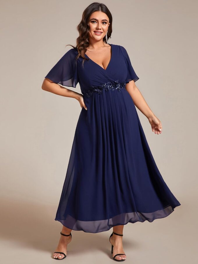 Ever-Pretty Women's V Neck Pleated Chiffon Applique Ruffles Sleeves Maxi Plus Size Formal Wedding Guest Dresses – Bild 4
