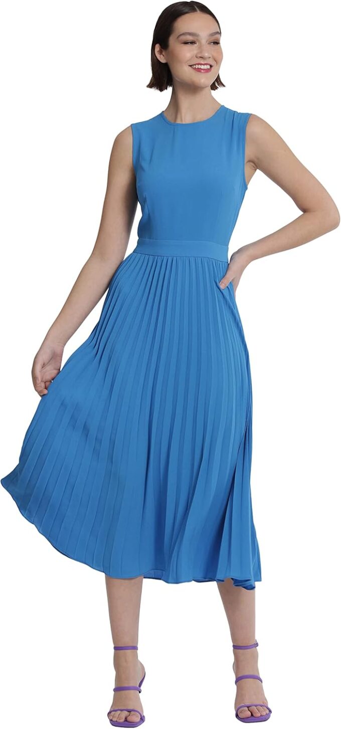 Donna Morgan Women's Sleeveless Stretch Light Bubble Crepe Pleated Skirt Midi Dress – Bild 4