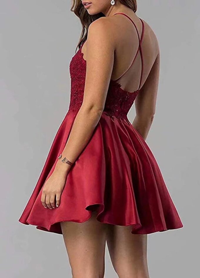Women's Homecoming Dresses Satin Cocktail Dresses with Pockets for Teens Halter Applique Lace Short Prom Dresses – Bild 2