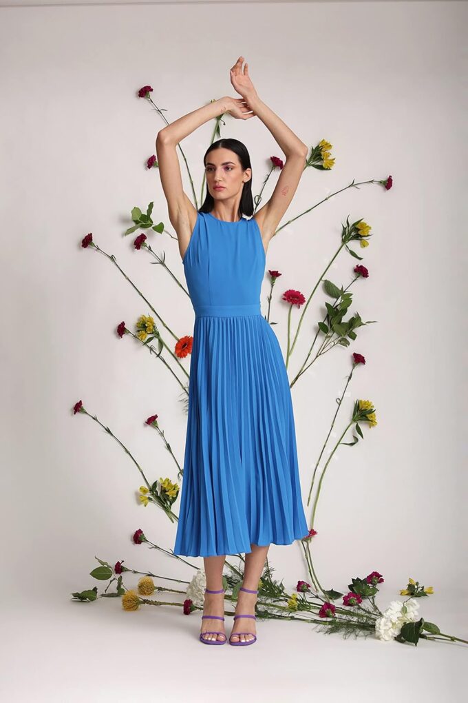 Donna Morgan Women's Sleeveless Stretch Light Bubble Crepe Pleated Skirt Midi Dress – Bild 7
