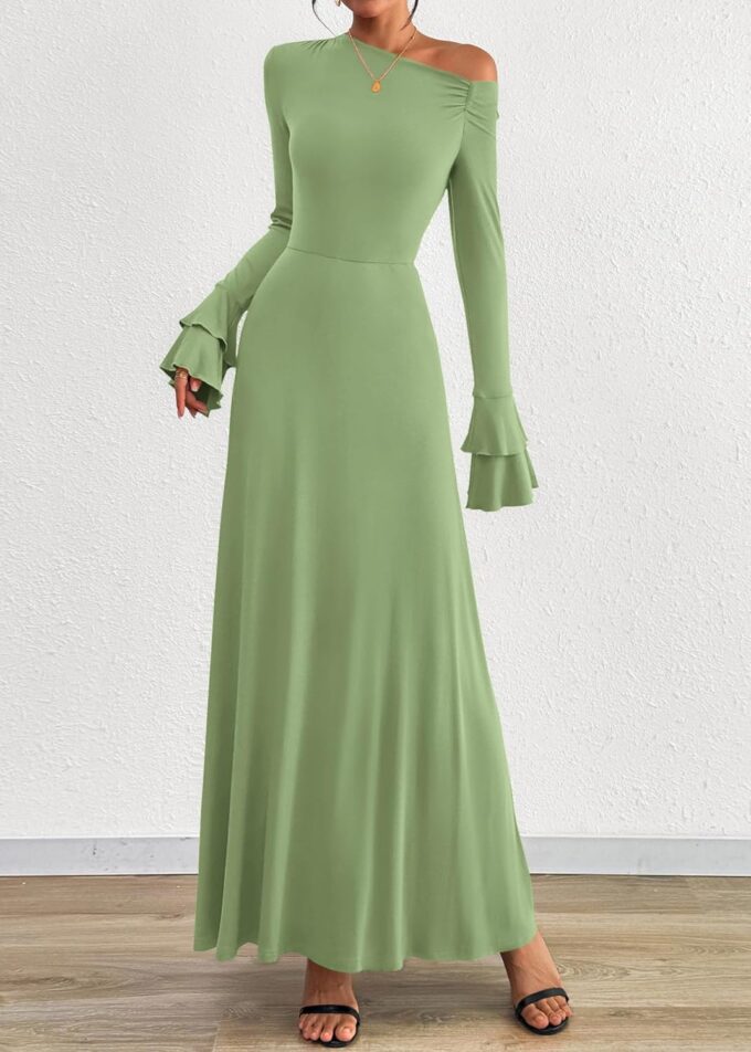 PRETTYGARDEN Womens Dresses Off The Shoulder Flare Sleeve Ruched Knit A-Line Wedding Guest Maxi Dress Fall Outfits 2025 – Bild 3