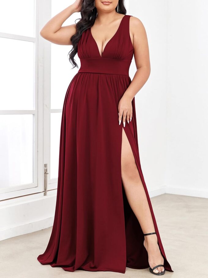 Ever-Pretty Plus Women's V Neck Sleeveless Side Slit Pleated Plus Size Summer Floor Length Formal Dresses Bridesmaid Gowns – Bild 4