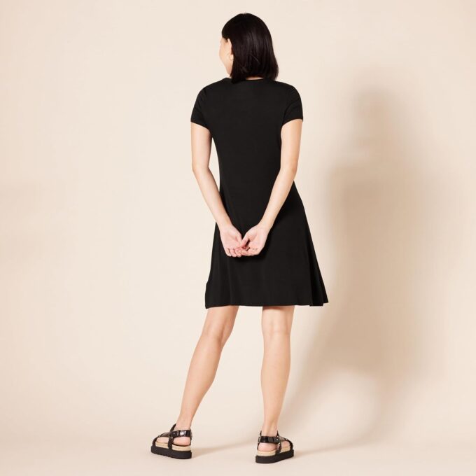 Amazon Essentials Women's Short-Sleeve Scoop Neck Swing Dress (Available in Plus Size) – Bild 3