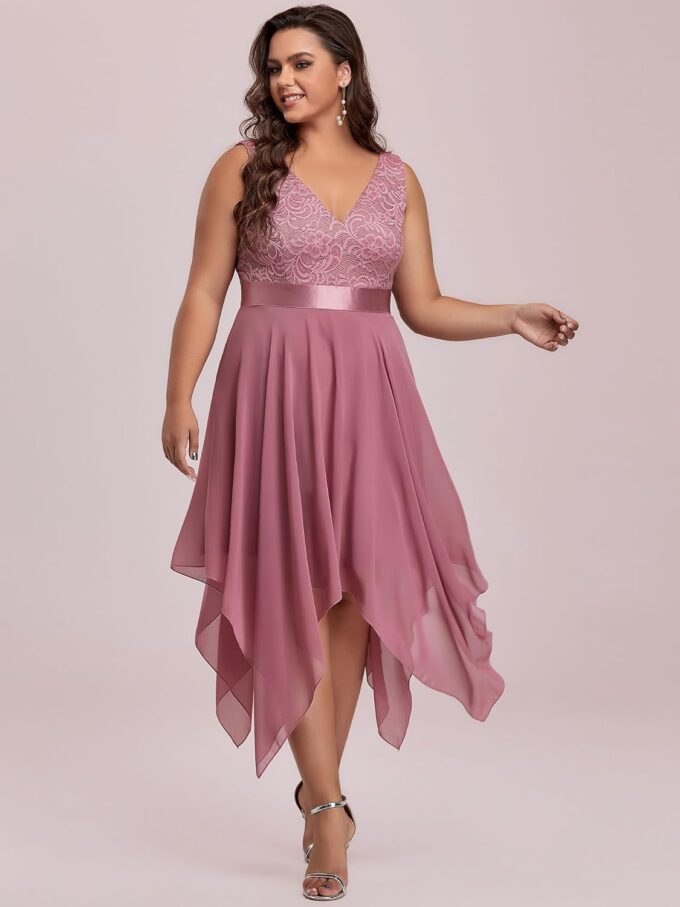 Ever-Pretty Plus Women's V Neck Sleeveless Asymmetric Hem Lace Chiffon Short Summer Plus Size Wedding Guest Dresses – Bild 3
