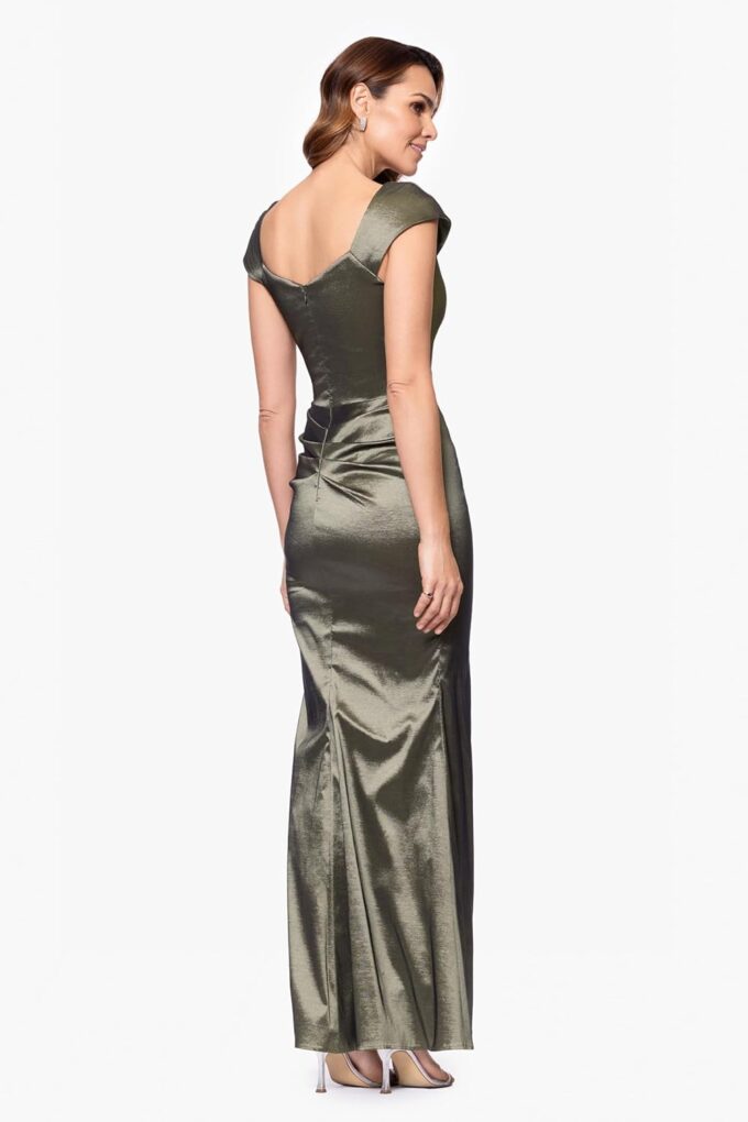 Xscape Women's Sleeveless Asymmetrical Taffeta Neck Gown with Side Slit – Bild 4
