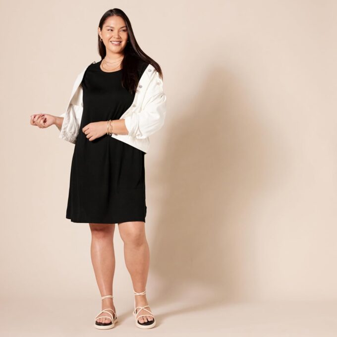 Amazon Essentials Women's Short-Sleeve Scoop Neck Swing Dress (Available in Plus Size) – Bild 8