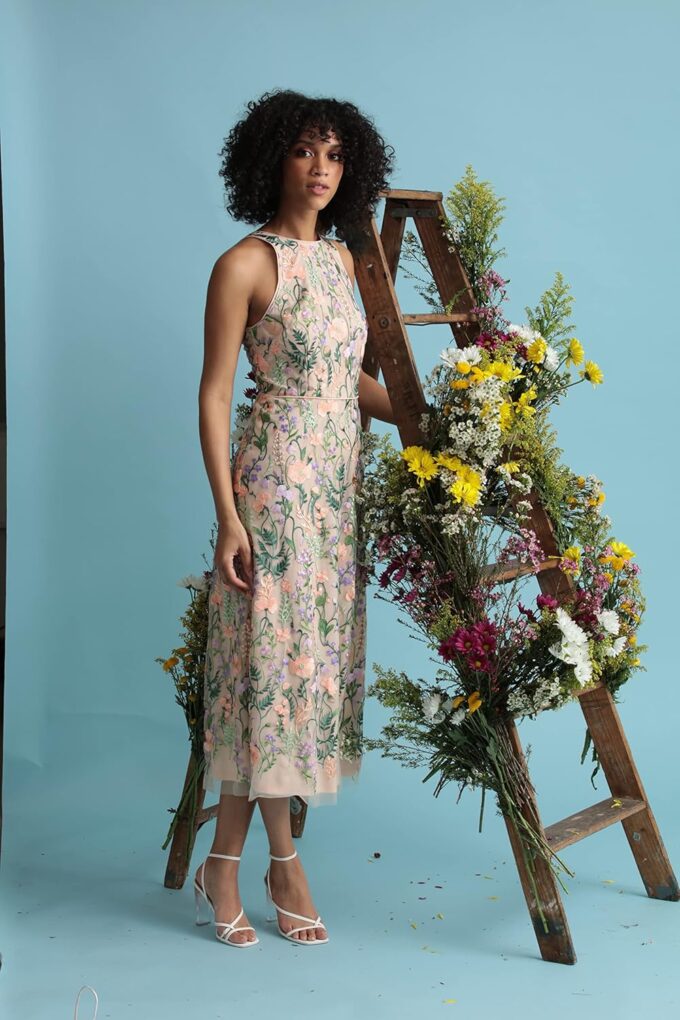 Maggy London Women's Garden Embroidered Mesh Halter Midi Dress-Perfect for Wedding Guest & Special Occasions – Bild 5