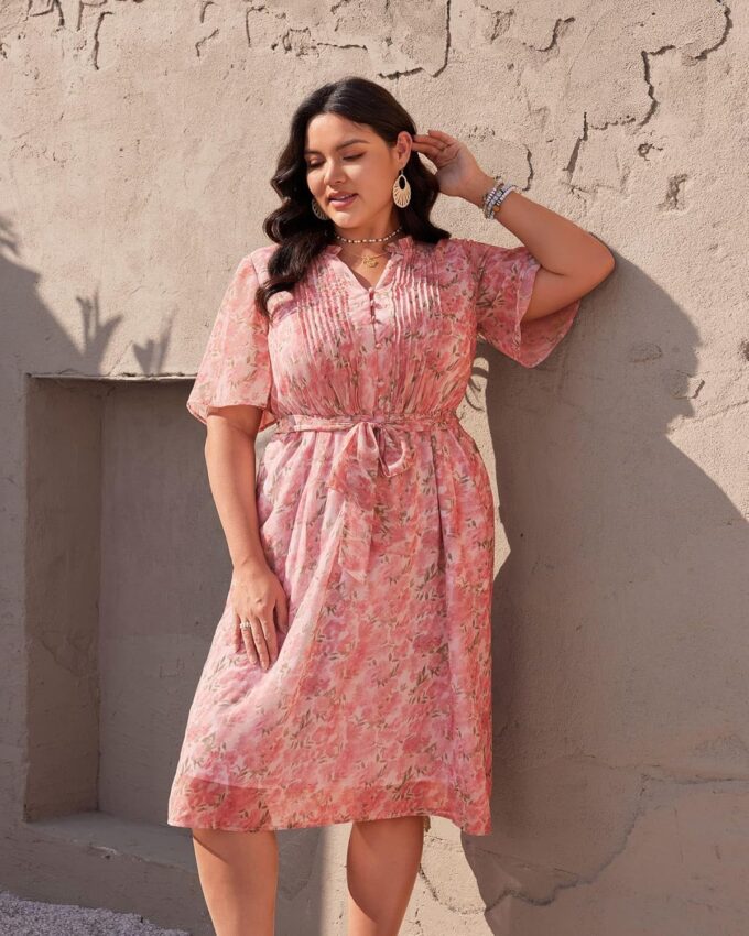 Plus Size Pink Floral Dress for Curvy Women V Neck Short Sleeves High Waisted Boho Midi Dress with Pockets – Bild 3