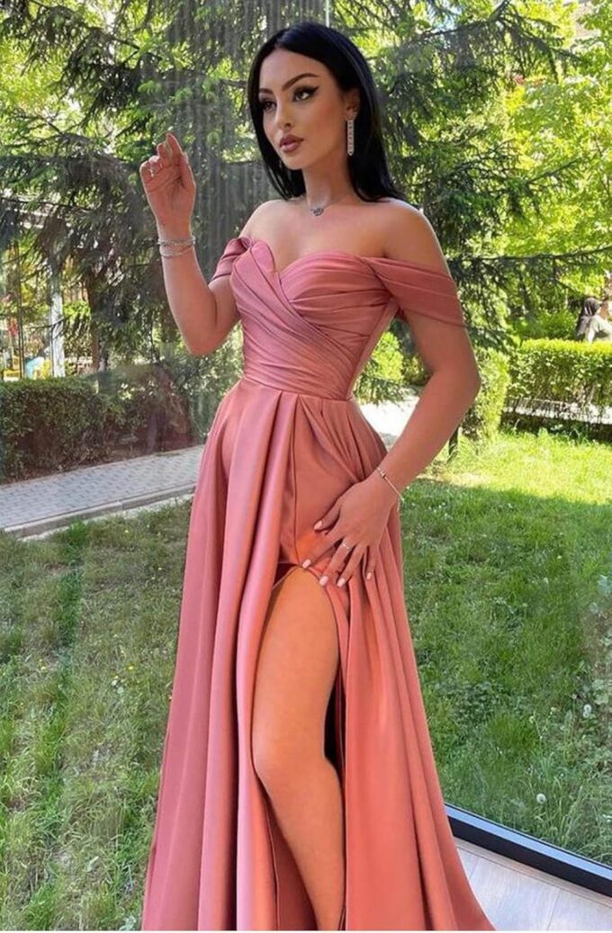 SOLODISH Off The Shoulder Satin Prom Dresses for Women Long Formal Evening Party Dress with Slit – Bild 4