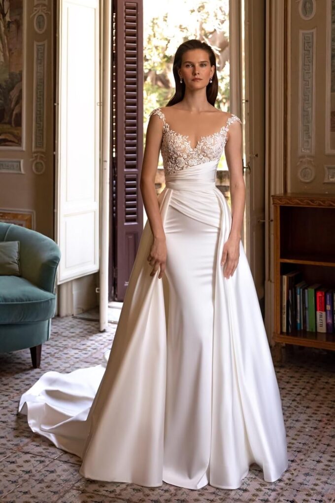 Mermaid Wedding Dresses for Bride 2025 Satin V Neck Lace Appliques Bridal Gowns with Train – Bild 4