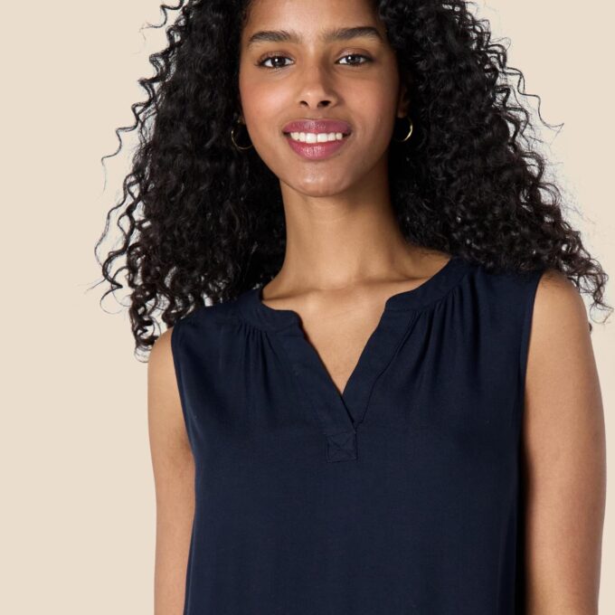 Amazon Essentials Women's Sleeveless Woven Shift Dress – Bild 4
