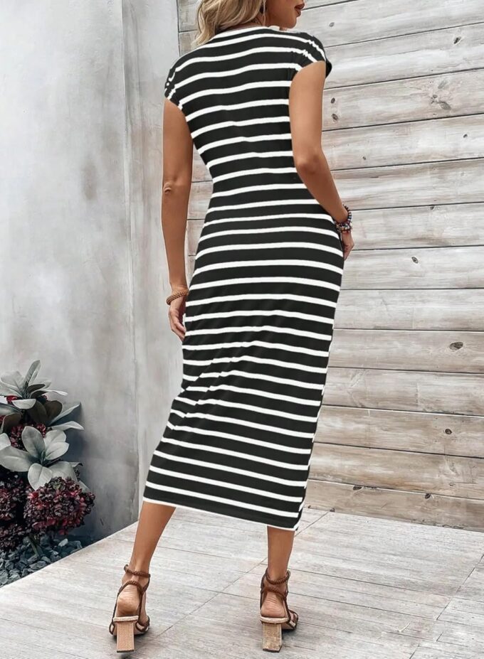 Stilvolles, elegantes gestreiftes langes Kleid – Bild 2