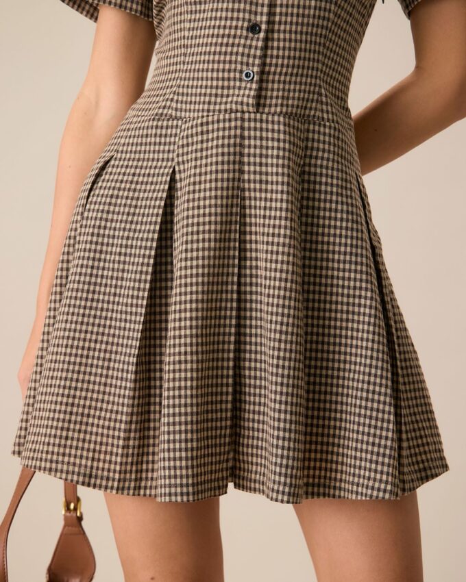 Damen Minikleid mit kurzen Ärmeln, braunes Buttom Up, kariert, Revers, plissiert, Arbeit, Büro, Passform und ausgestelltes Minikleid – Bild 2