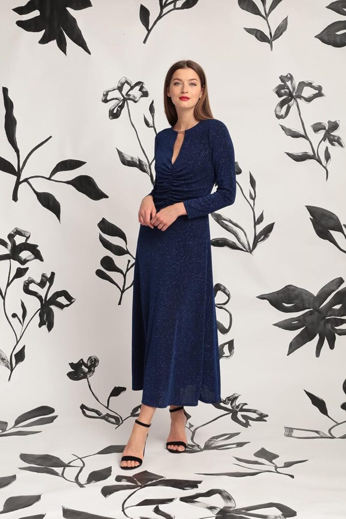 Maggy London Women's Keyhole Neck Midi Dress with Shirring at Waist – Bild 4