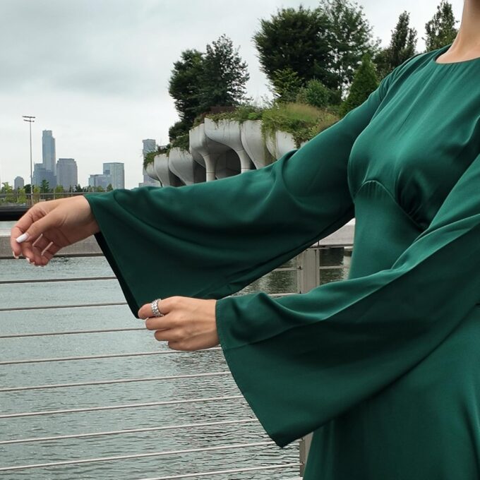 Modest Satin Maxi Dress for Women Long Sleeve Floor Length Evening Gown Hijab Friendly A-Line Empire Waist – Bild 5