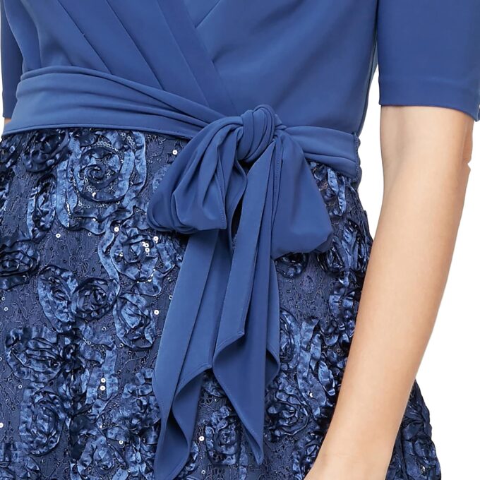 Alex Evenings Women's Tea Length Dress with Rosette Detail – Bild 3