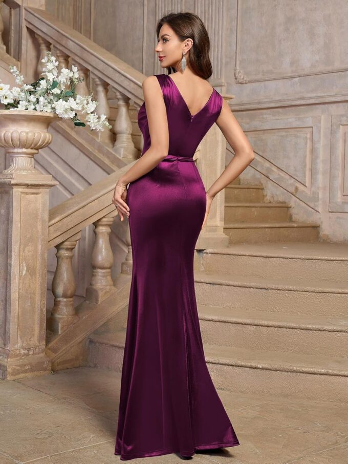 Miusol Women's V-Neck Sleeveless Elegant Satin Ruched Slit Party Formal Maxi Dress – Bild 5