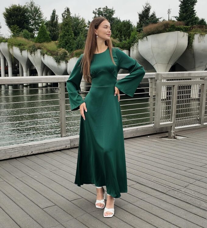 Modest Satin Maxi Dress for Women Long Sleeve Floor Length Evening Gown Hijab Friendly A-Line Empire Waist – Bild 4