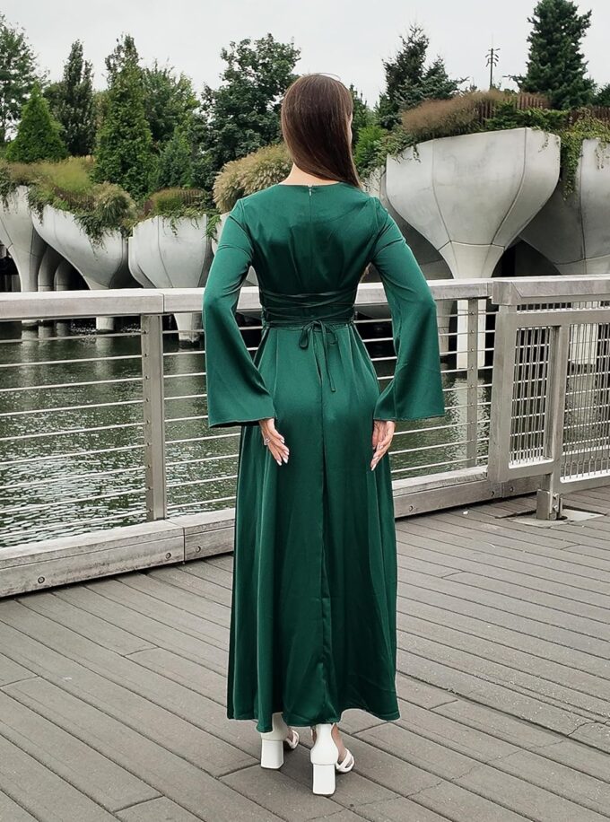 Modest Satin Maxi Dress for Women Long Sleeve Floor Length Evening Gown Hijab Friendly A-Line Empire Waist – Bild 3